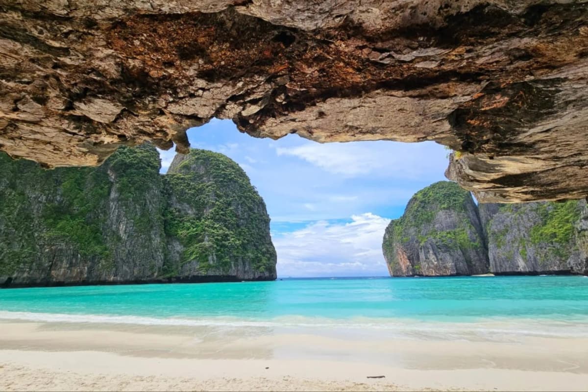 Krabi: Phi Phi Islands and Sunset 4 Islands Snorkeling Trip