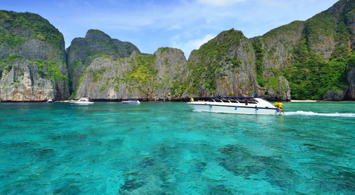 Phi Phi Islands Full-Day Speedboat Adventure from Krabi